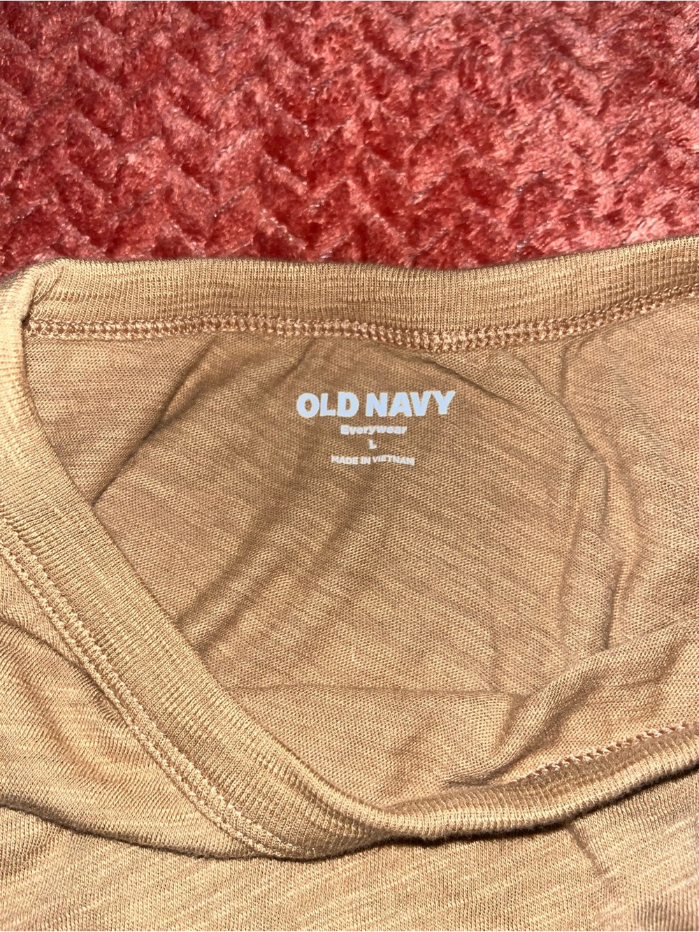 Old Navy long Sleeve Tee in Camel. Size L - Picture 3 of 5
